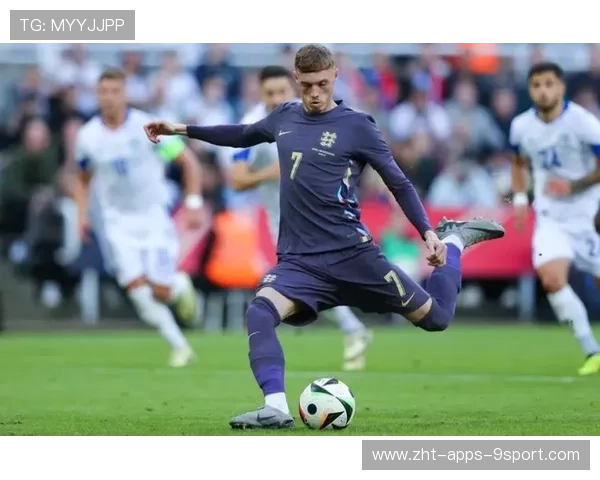 帕尔默点球命中,切尔西主场1比0险胜西汉姆带走关键三分 帕尔默点球命中,切尔西主场1比0险胜西汉姆带走关键三分